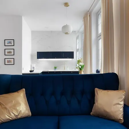 Elite Carrara * Danzig