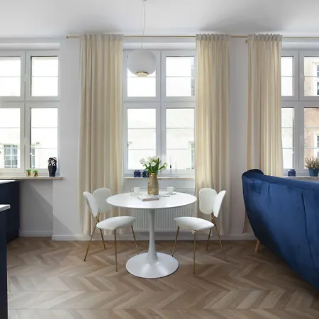 Elite Carrara Apartment Danzig